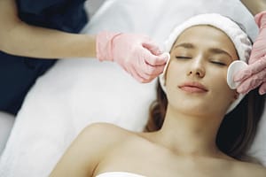 Facial 